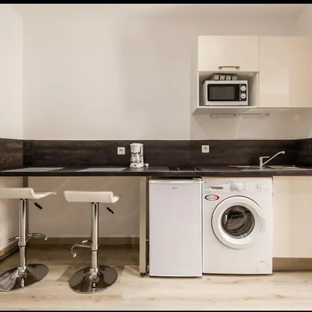 Joli Centre アパート