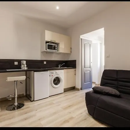 アパート Joli Centre